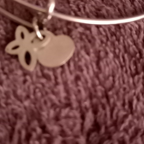 Silver color bracelet w "Amazing Grace", butterfly, n heart charms on it - Picture 5 of 5